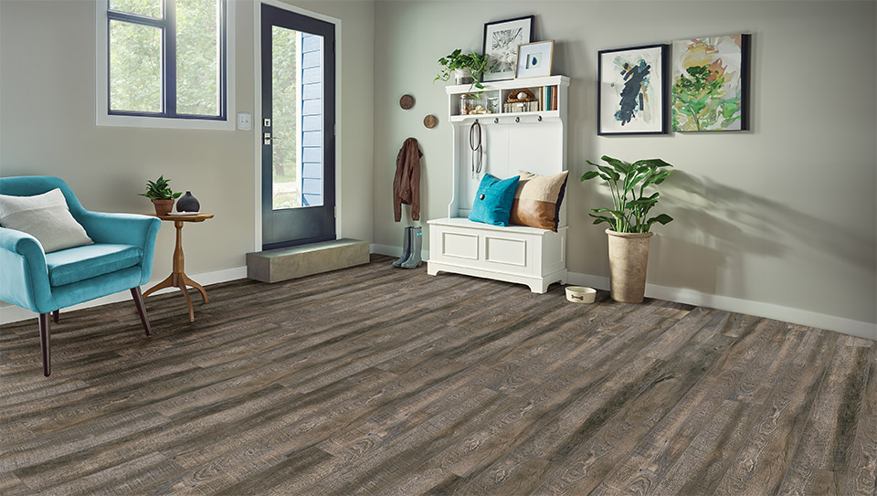 Should Floors Be Darker or Lighter Than Walls: Find the Perfect Combination